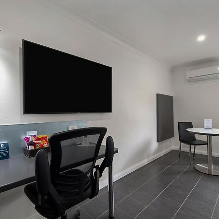 Bluegum Dubbo (Adults Only) Motel Room photo