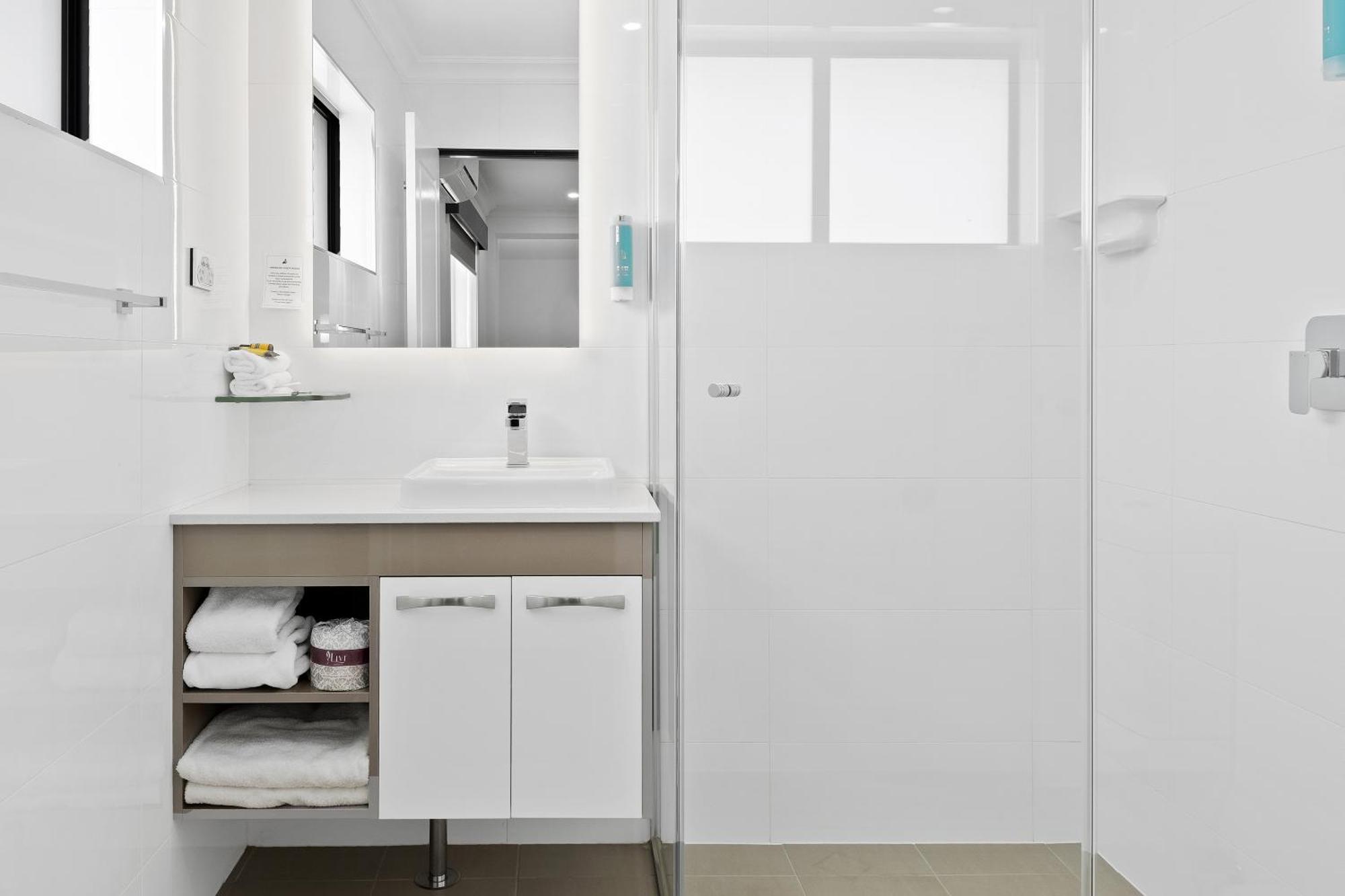 Bluegum Dubbo (Adults Only) Motel Room photo